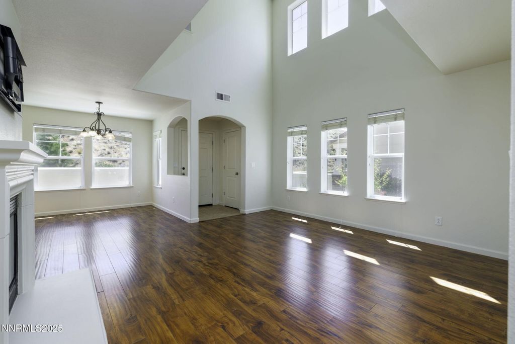Property photo 3 of 26 <Alttext/>