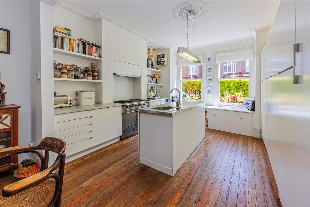 Property photo 2 of 21 0008.Jpg