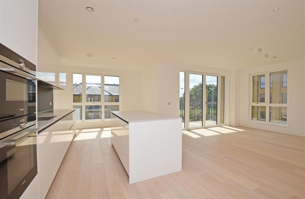 Property photo 2 of 7 Property Photo