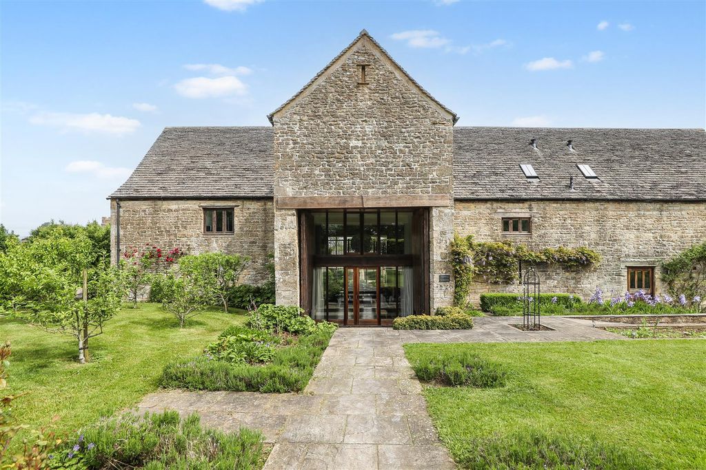 Property photo 1 of 26 Ph72_5179400.Jpg