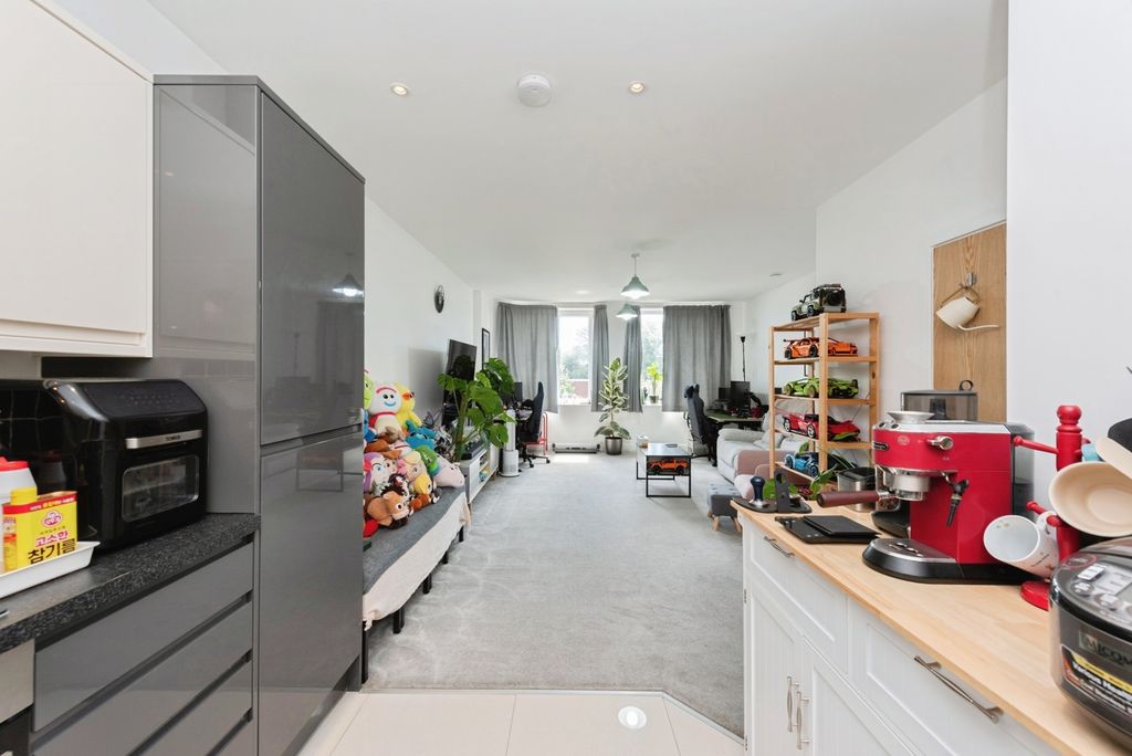 Property photo 3 of 14 Pbox-Img.Jpg