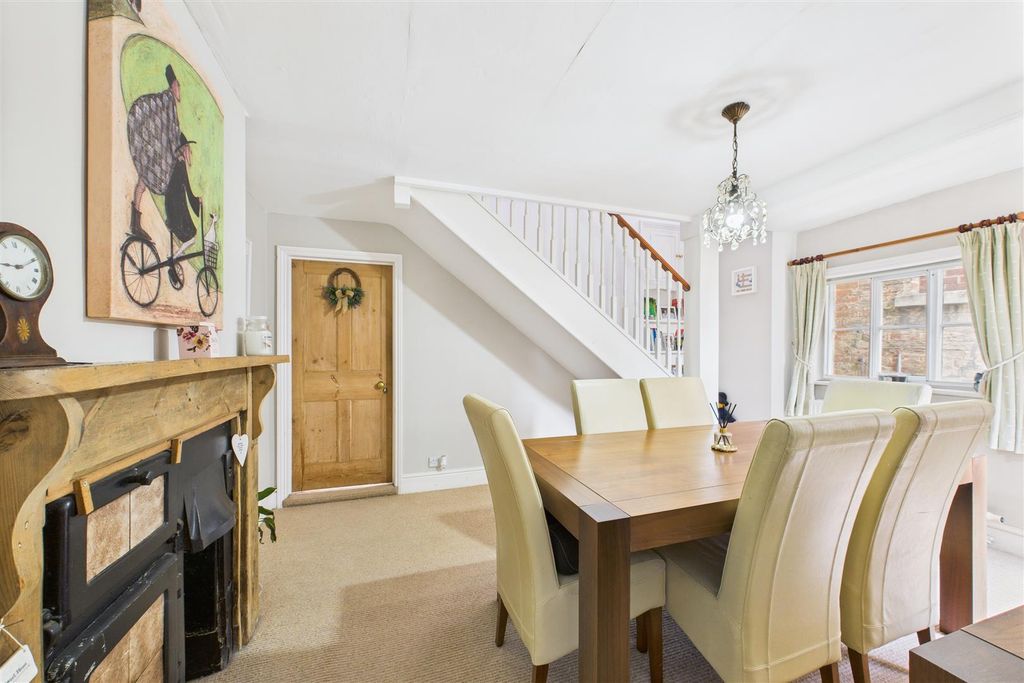 Property photo 3 of 18 Dining Room