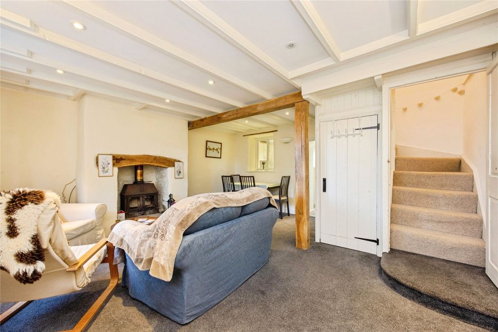 Property photo 2 of 17 Lounge Diner