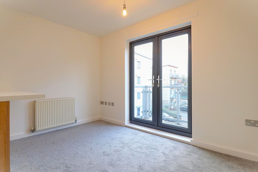 Property photo 3 of 6