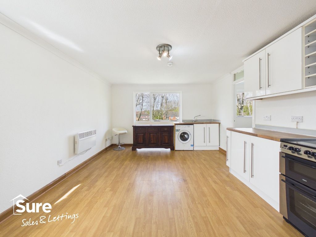 Property photo 3 of 14 5099914