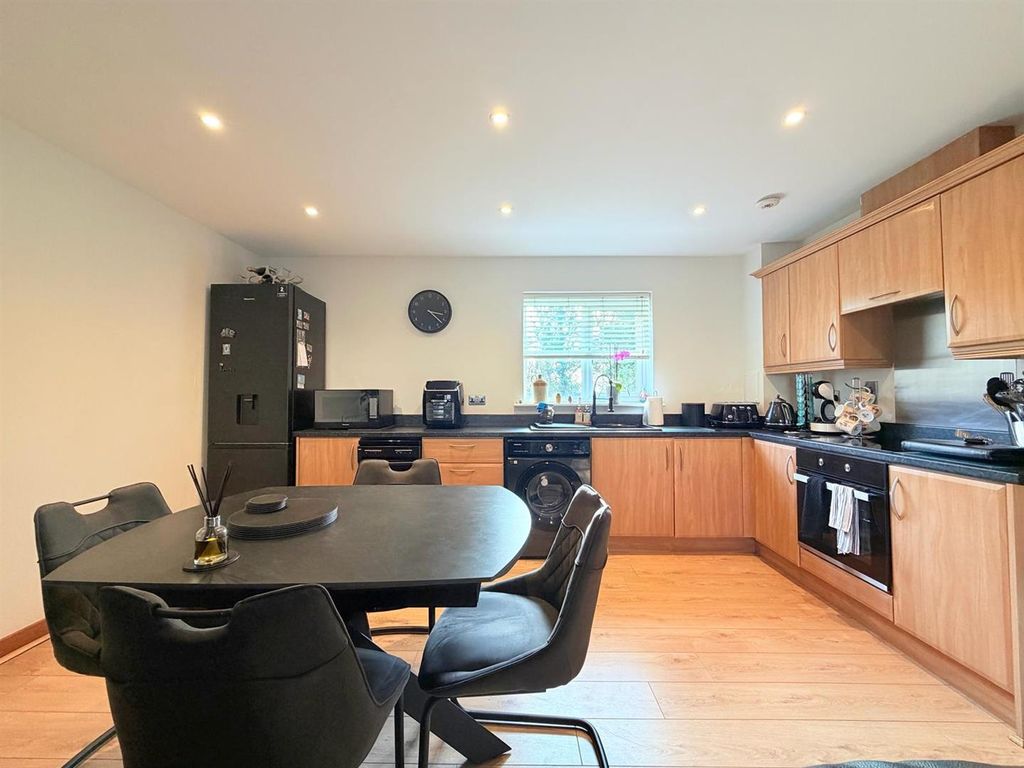 Property photo 3 of 10 Whatsapp Image 2026-03-05 At 4.58.27 Pm (2).Jpeg