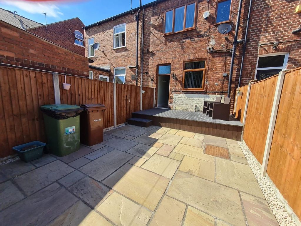 Property photo 2 of 12 Image