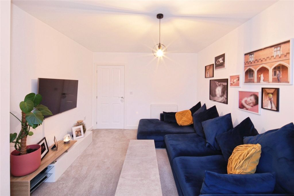 Property photo 3 of 19 Picture No. 55