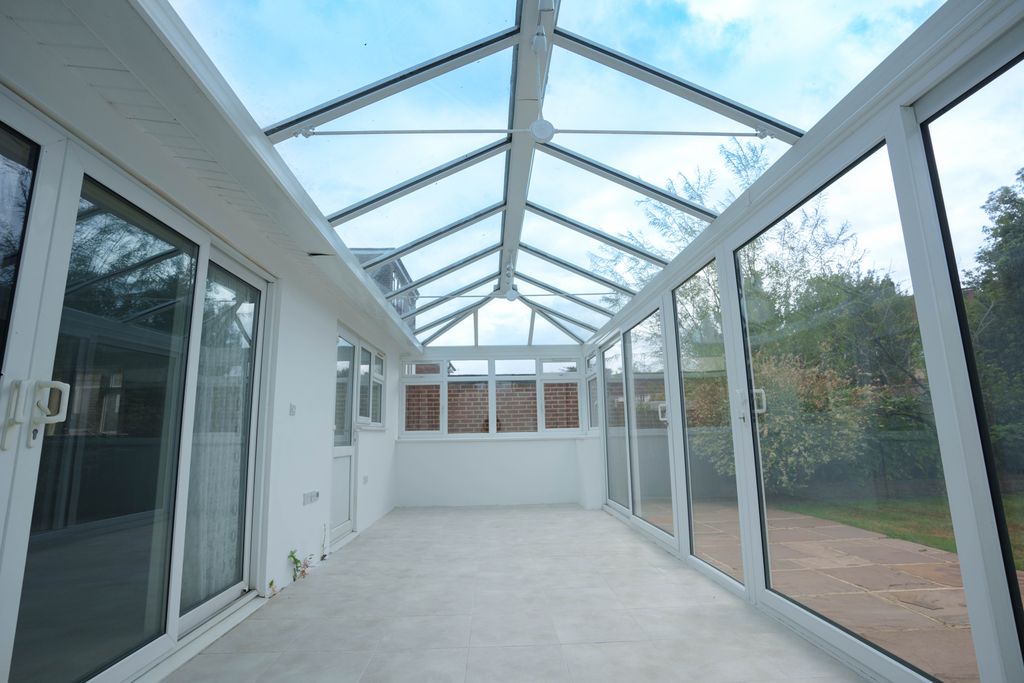 Property photo 3 of 10 Photo