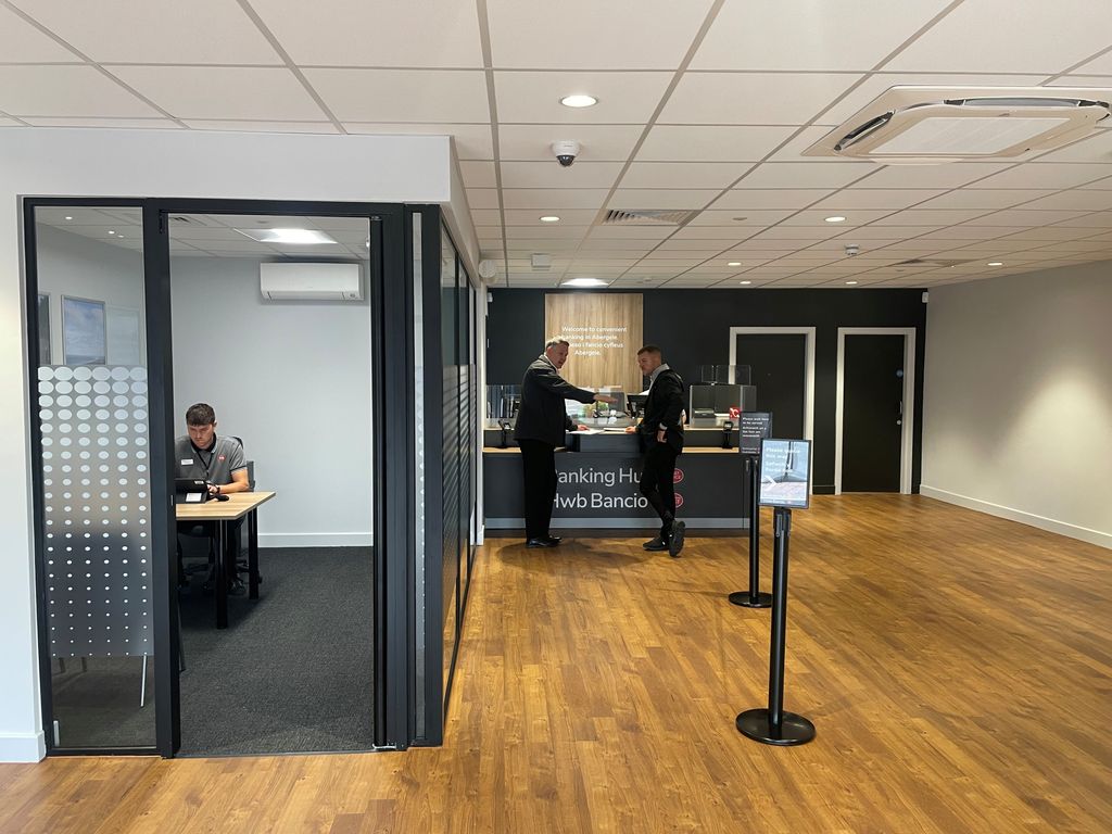 Property photo 3 of 7