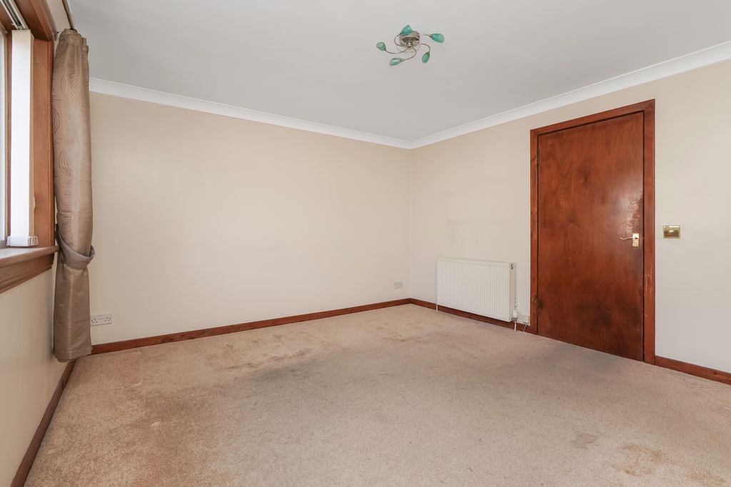 Property photo 3 of 21 Property Image 3