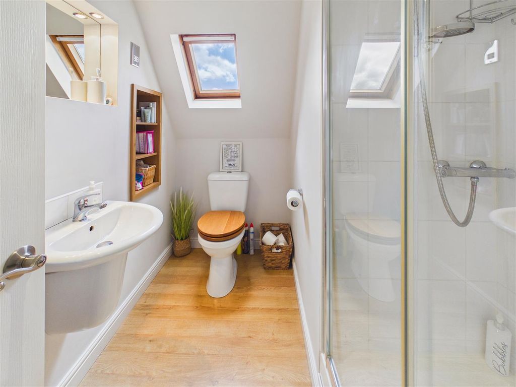 Property photo 3 of 19 Shower Room