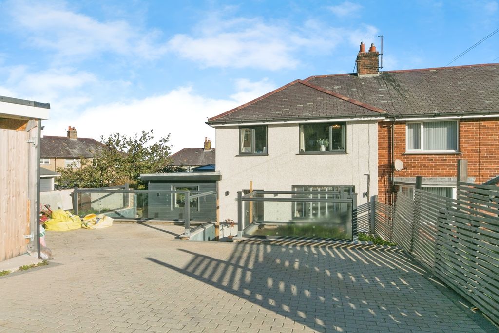 Property photo 1 of 17 Photo