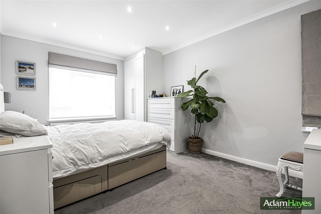 Property photo 3 of 23 6_68326_Watermarked.Jpg