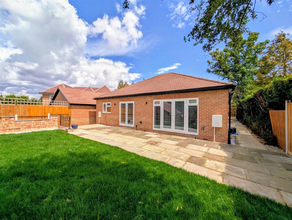 Property photo 3 of 16