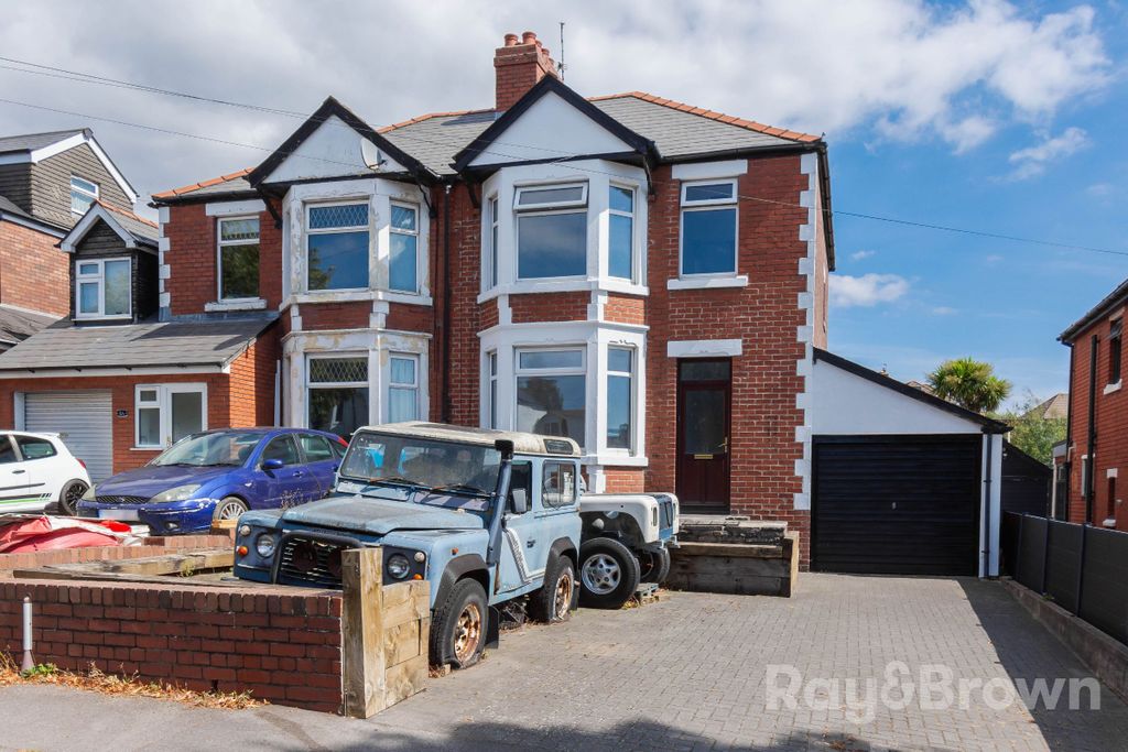 Property photo 1 of 39