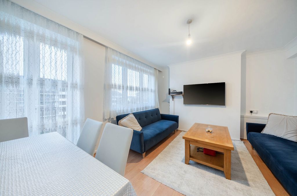 Property photo 2 of 14 1407137-7-69861dc...