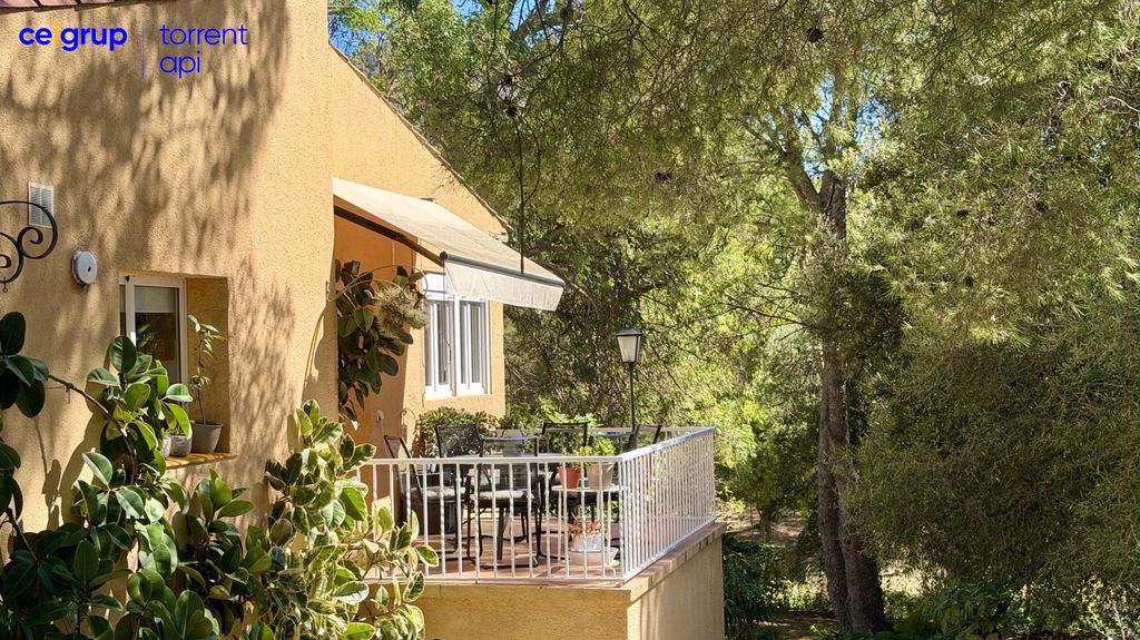 Property photo 3 of 32
