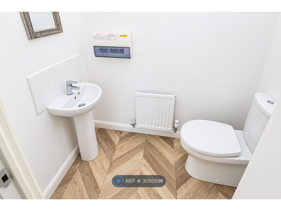 Property photo 3 of 8 Wc