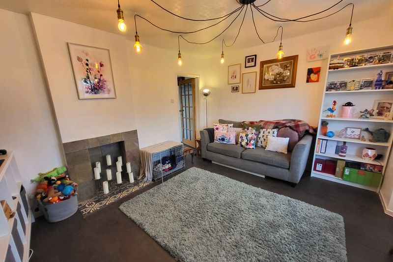 Property photo 2 of 21 Living Room