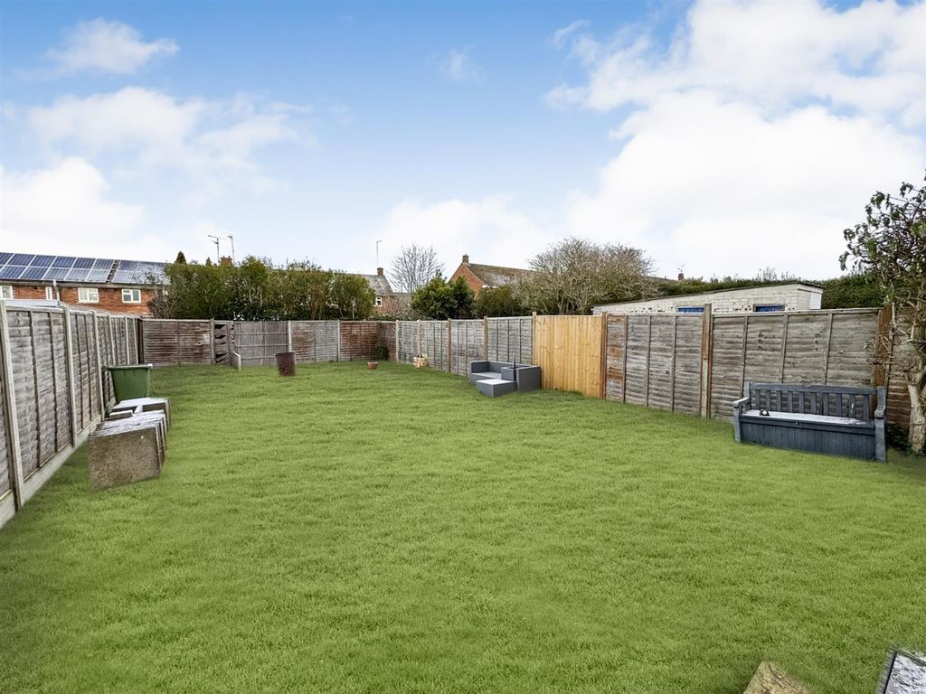 Property photo 2 of 3 545Fd891-1Bec-4E74-9d18-97B206Fa3337.Jpg