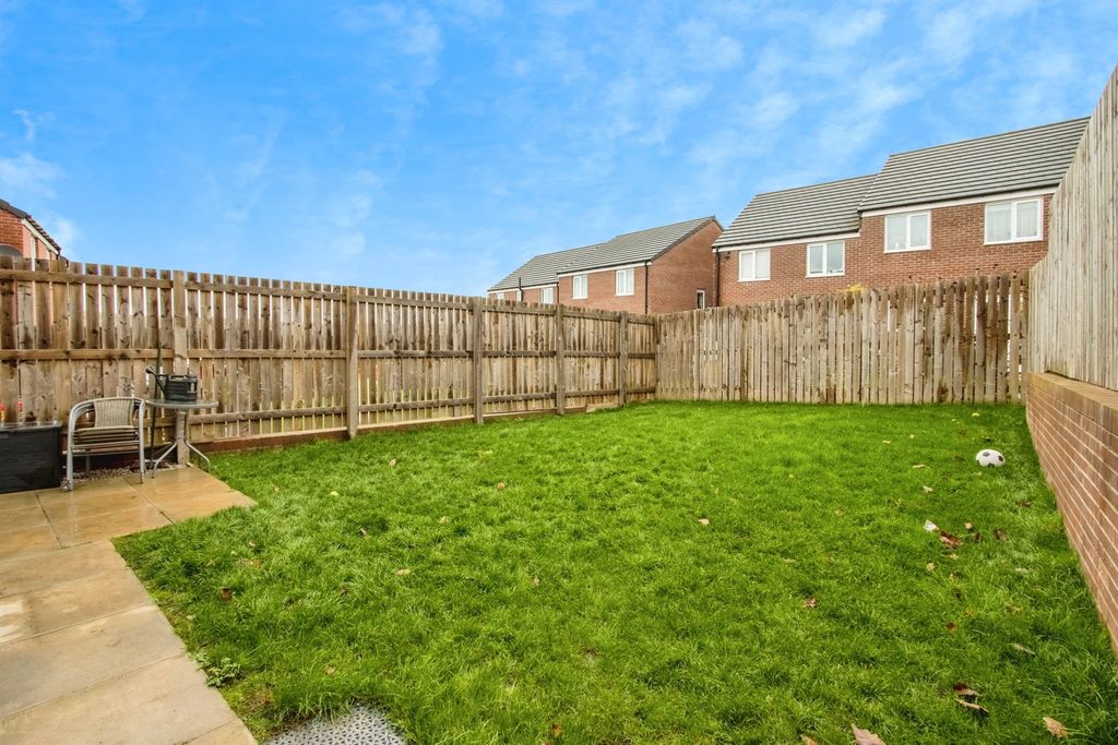 Property photo 2 of 15