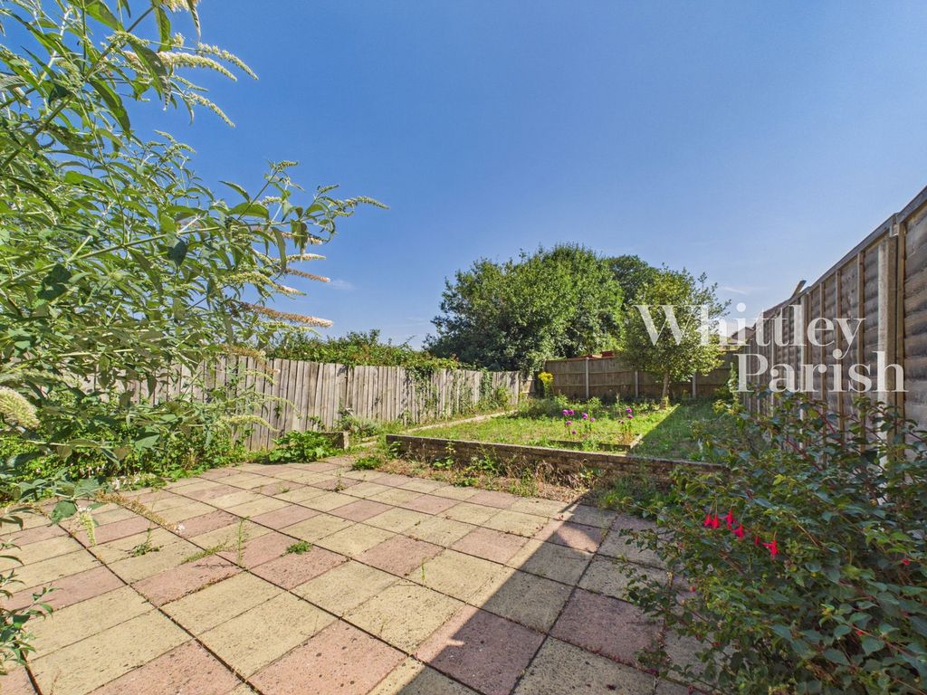 Property photo 3 of 11