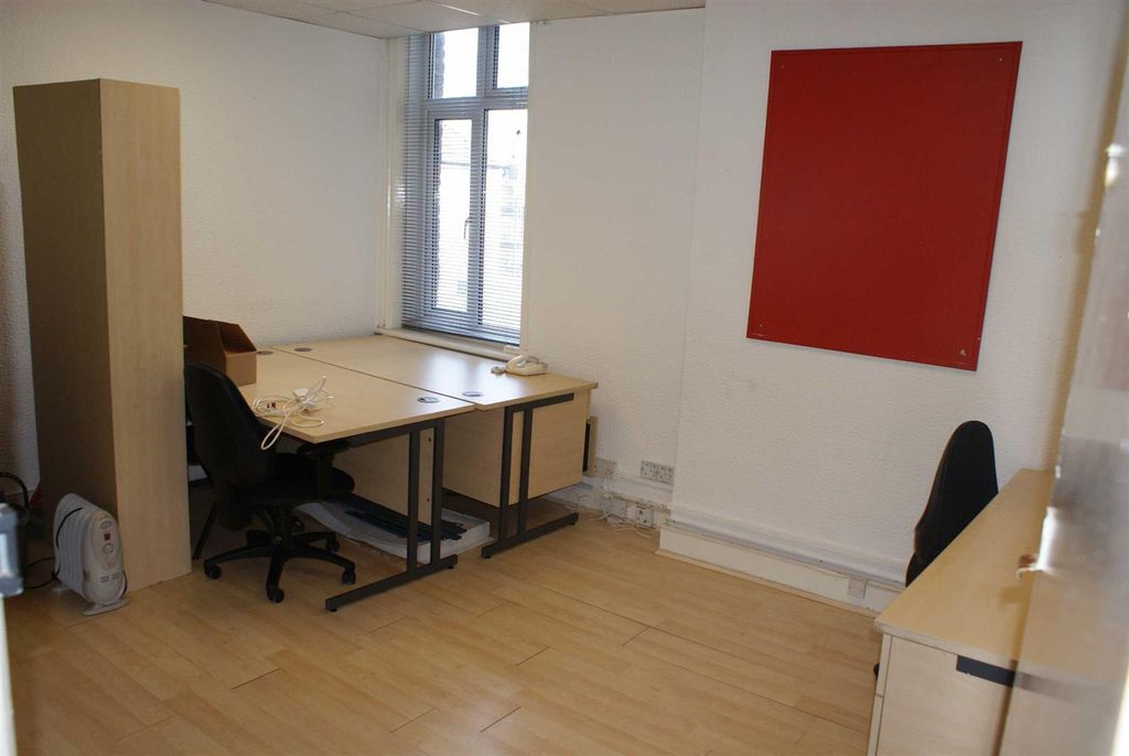 Property photo 3 of 3