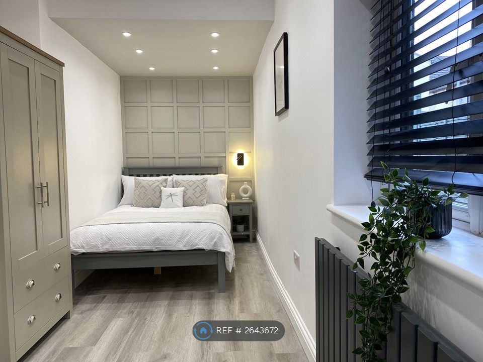 Property photo 1 of 7 Room 2