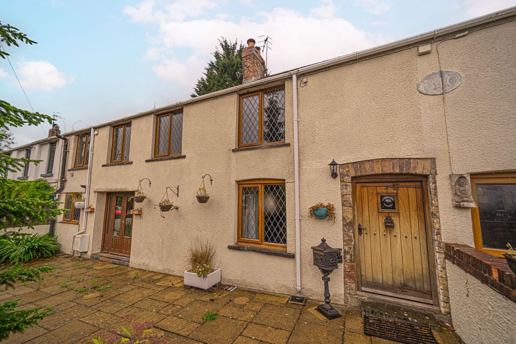 Property photo 1 of 42