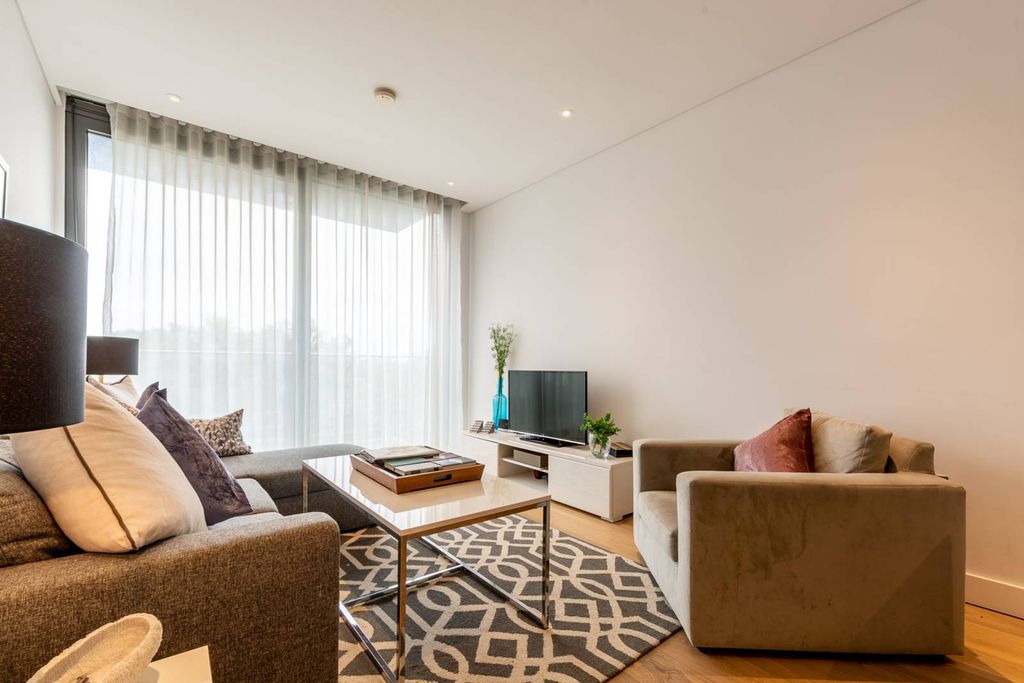 Property photo 3 of 9