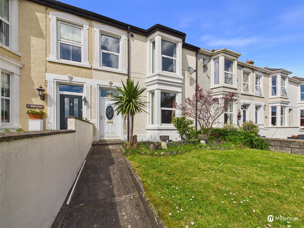 Property photo 1 of 16 Front