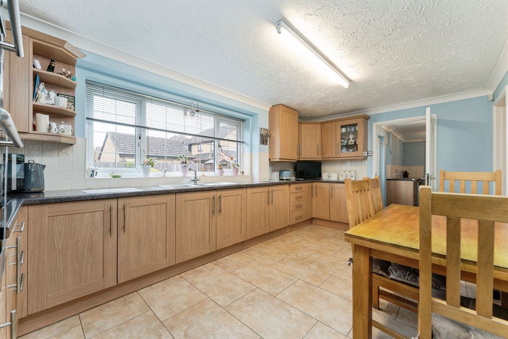 Property photo 3 of 15