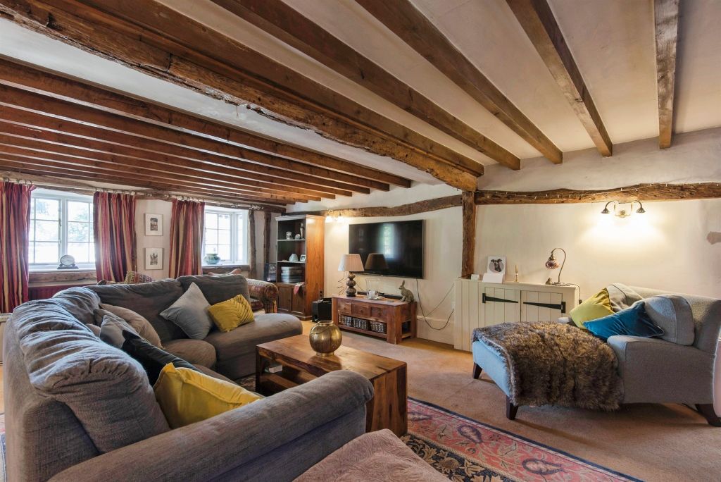 Property photo 2 of 17