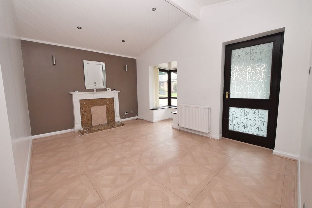 Property photo 2 of 18 2