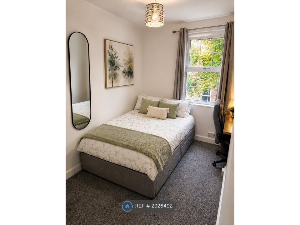 Property photo 1 of 3 Double Bedroom
