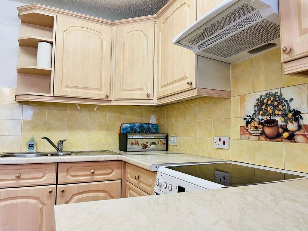 Property photo 2 of 14