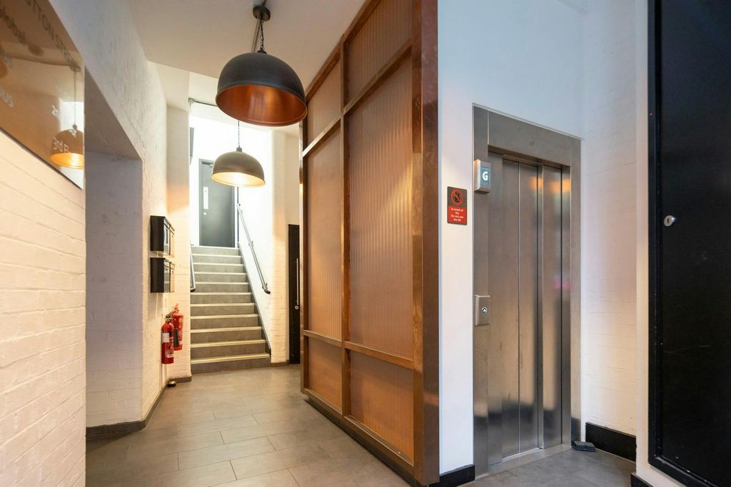 Property photo 2 of 13 Reception