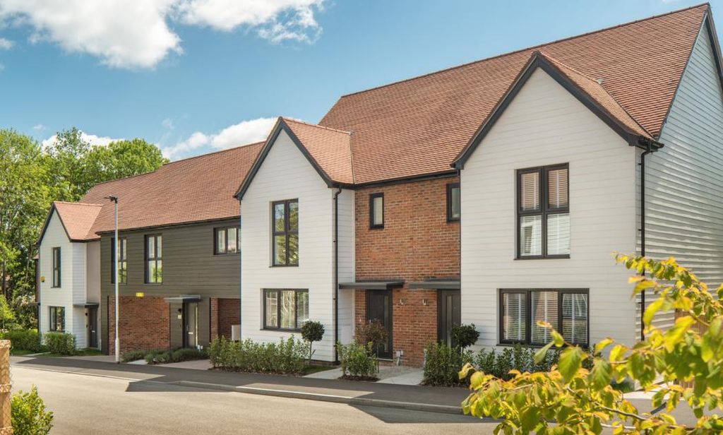 Property photo 1 of 8 Dandara - Zoopla -