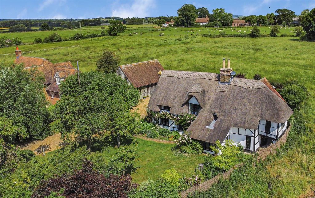 Property photo 3 of 31 Approach