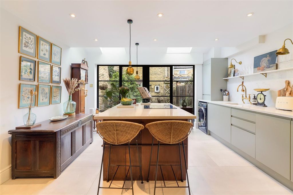 Property photo 2 of 17 Img (2).Jpg