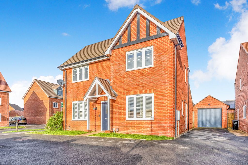 Property photo 1 of 21