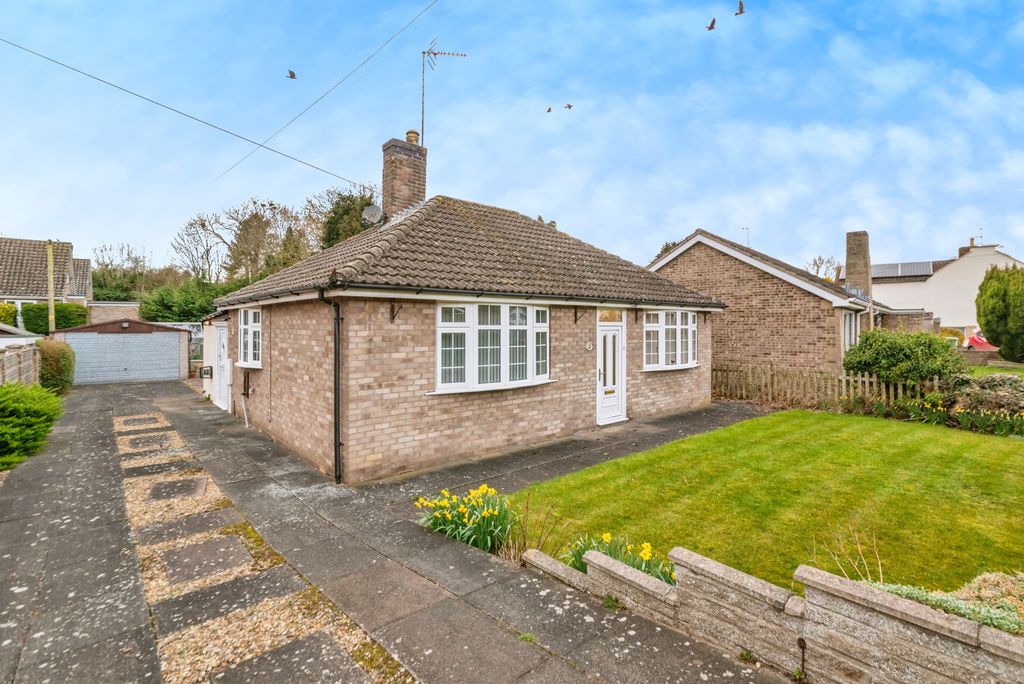 Property photo 1 of 17 Image