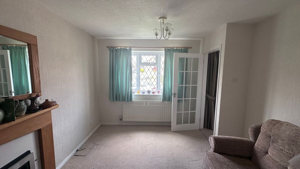 Property photo 2 of 9 Living Room