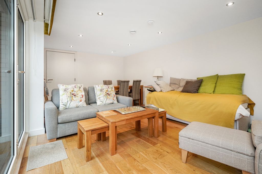 Property photo 2 of 12 Property Image 2