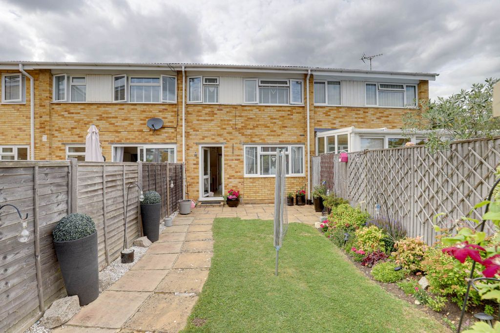 Property photo 2 of 13