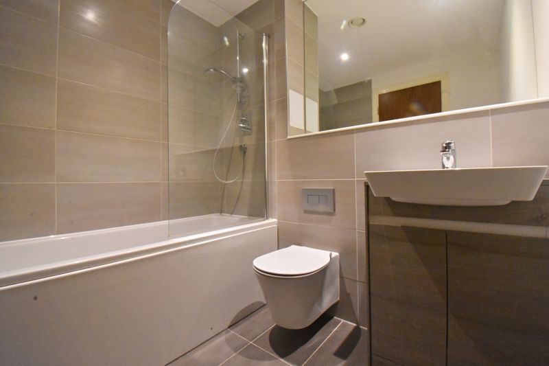 Property photo 3 of 7 Photo 6