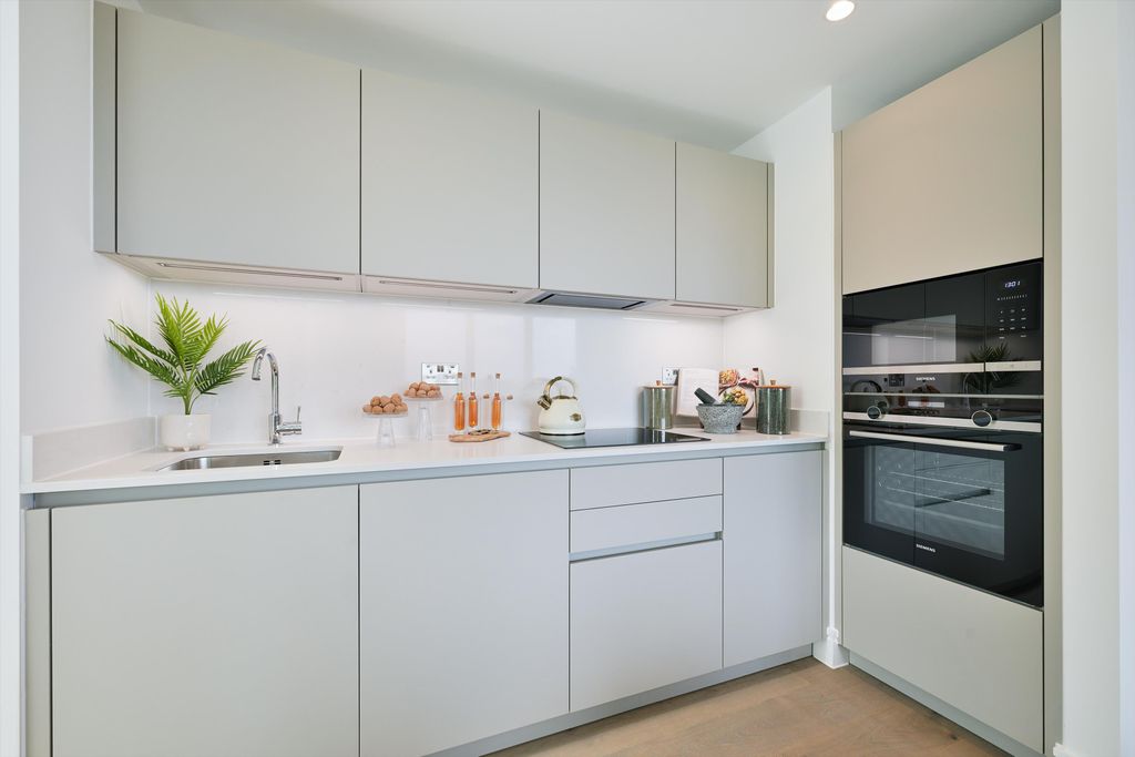 Property photo 3 of 14 Image