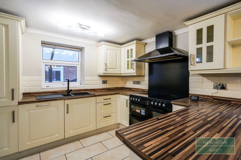 Property photo 3 of 23 Photo 6