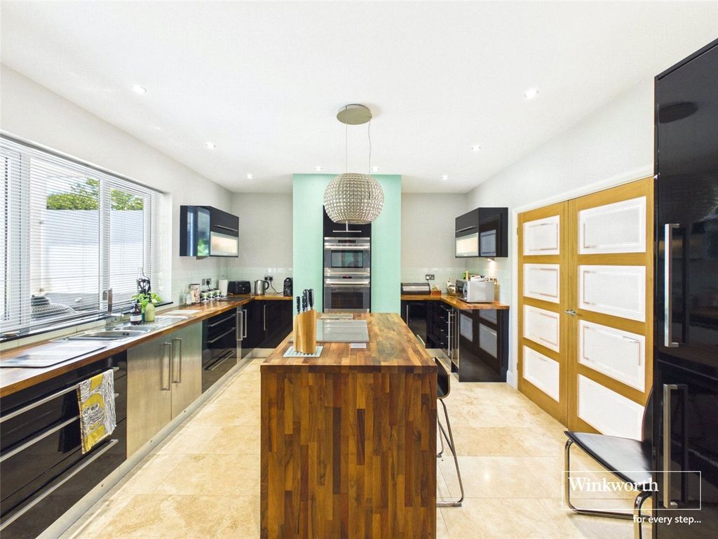 Additional image 9 of 7 bed detached house for saleNewbury Road, Headley, Thatcham, Hampshire RG19